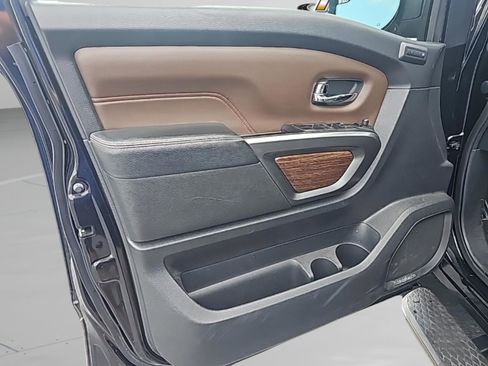 Used 2018 Nissan Titan Platinum Reserve w/ Platinum Utility Package image 17