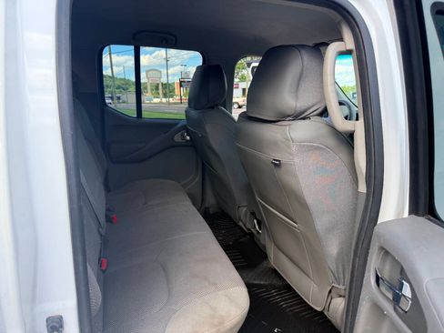 Used 2008 Nissan Frontier SE w/ SE Value Truck Pkg RWD image 12