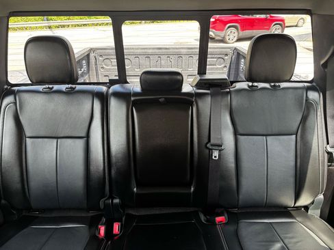 Used 2018 Ford F150 Lariat w/ Equipment Group 501A Mid AWD/4WD image 19