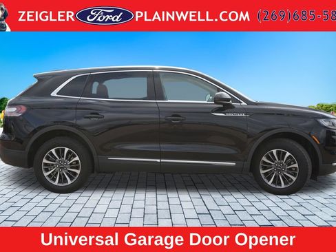 Used 2022 Lincoln Nautilus AWD w/ Premium Package image 6
