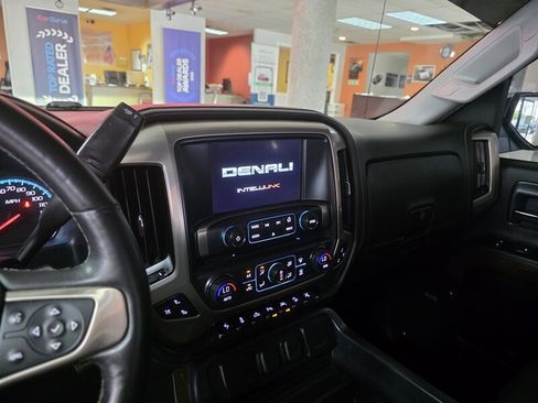 Used 2017 GMC Sierra 1500 Denali AWD/4WD image 31
