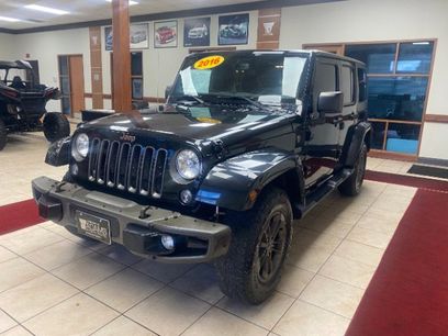 Used 2016 Jeep Wrangler Unlimited Sahara