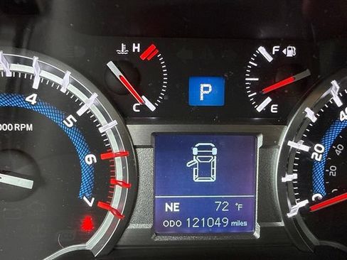 Used 2019 Toyota 4Runner SR5 Premium AWD/4WD image 10