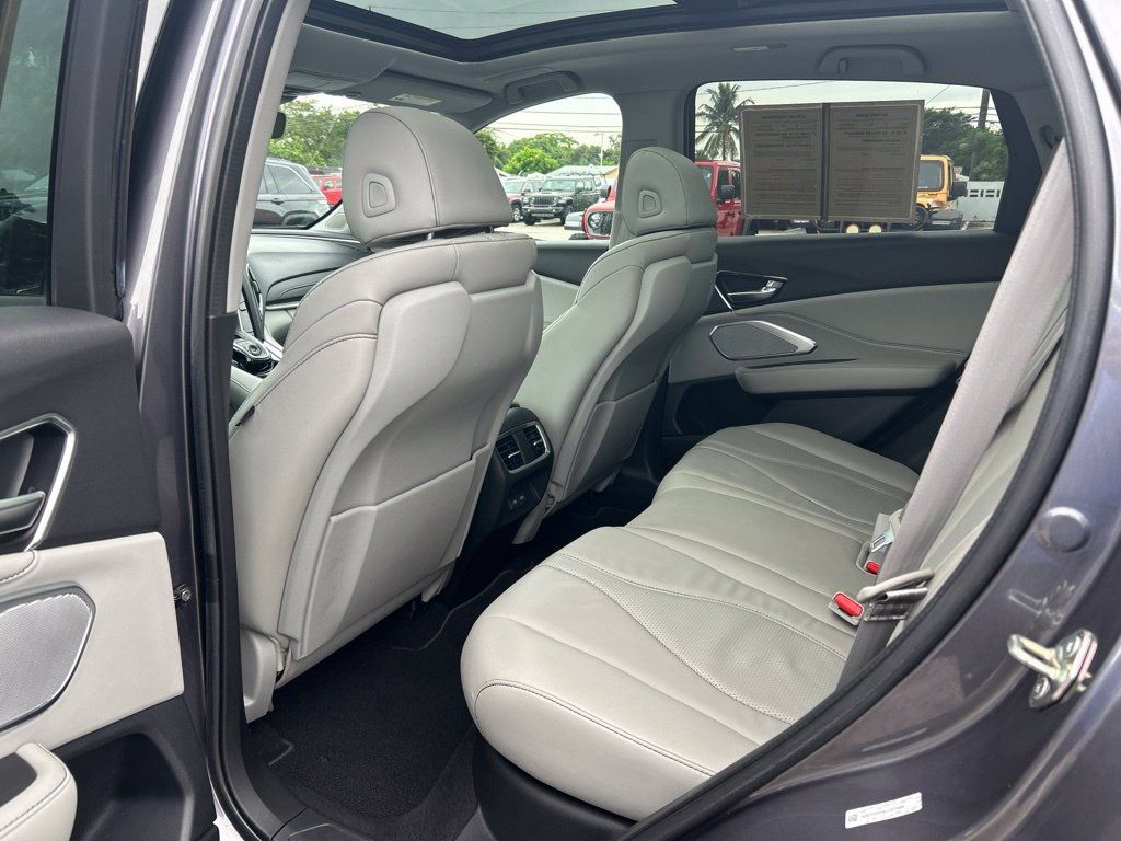 Used 2020 Acura RDX w/ Technology Package AWD/4WD image 32