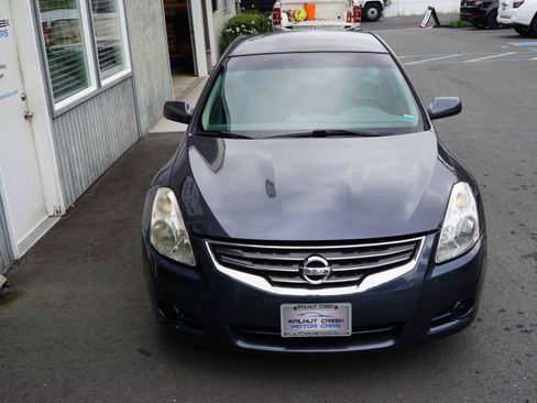 Used 2010 Nissan Altima 2.5 FWD image 5