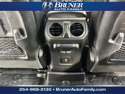 Used 2021 Jeep Wrangler Unlimited Rubicon image 19