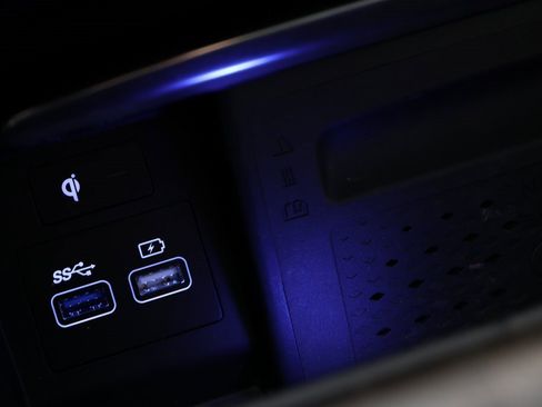 Used 2021 Genesis GV80 2.5T w/ Prestige Package 04 image 45