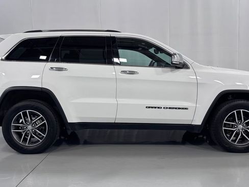 Used 2018 Jeep Grand Cherokee Limited AWD/4WD image 5