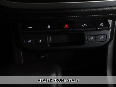 Used 2016 GMC Canyon SLT w/ Driver Alert Package AWD/4WD image 4