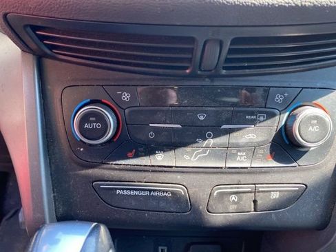 Used 2018 Ford Escape SEL image 20