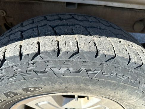 Used 2008 Chevrolet Silverado 1500 LT w/ Power Pack Plus image 12