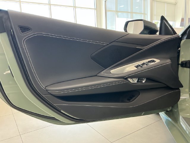 Used 2024 Chevrolet Corvette Stingray Convertible w/ 1LT RWD image 10