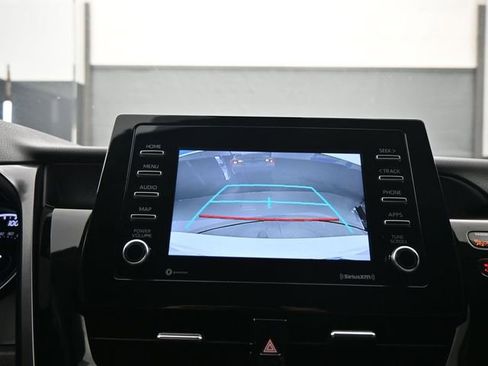 Used 2023 Toyota Camry SE image 17