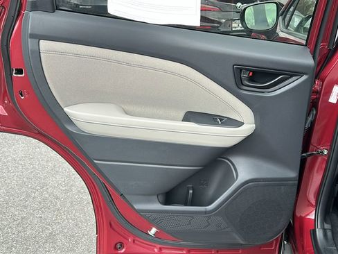 Certified 2025 Subaru Forester Premium image 22