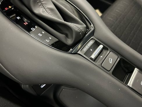 New 2027 Honda HR-V LX image 22