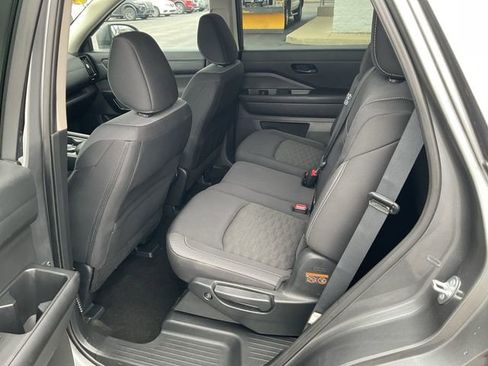 Certified 2024 Nissan Pathfinder SV AWD/4WD image 13