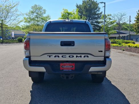 Certified 2023 Toyota Tacoma TRD Sport AWD/4WD image 6