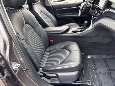 Used 2023 Toyota Camry SE w/ Cold Weather Package image 36