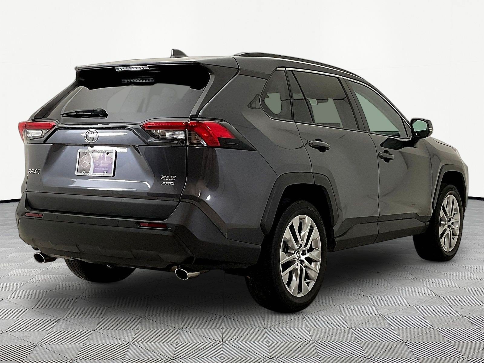 Used 2024 Toyota RAV4 XLE Premium w/ Weather Package AWD/4WD image 6