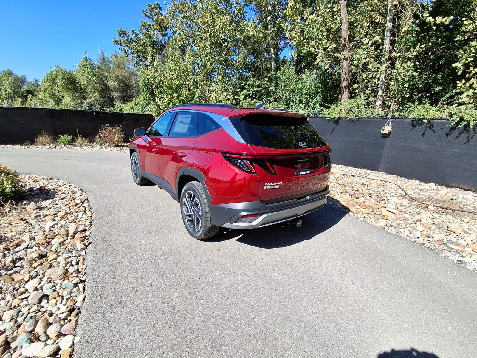 New 2026 Hyundai Tucson Limited w/ Tow & Go Package AWD/4WD image 3