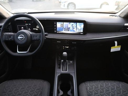 New 2026 Nissan Kicks SV w/ Cold Weather Package image 21