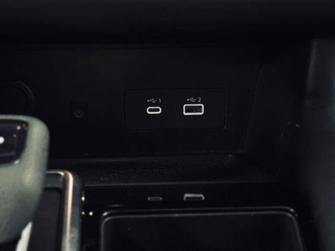 Used 2023 Nissan Pathfinder SL image 34