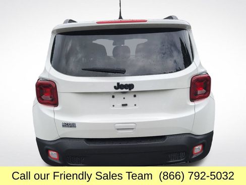 Used 2020 Jeep Renegade Altitude FWD image 4