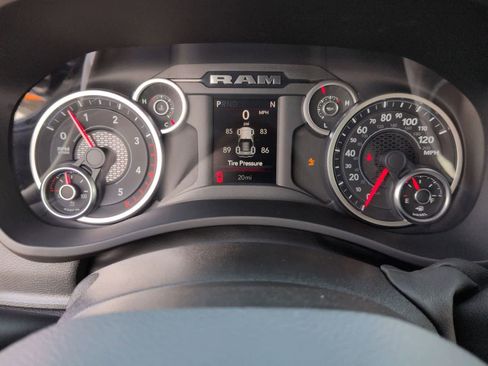 New 2026 RAM 2500 Tradesman AWD/4WD image 28