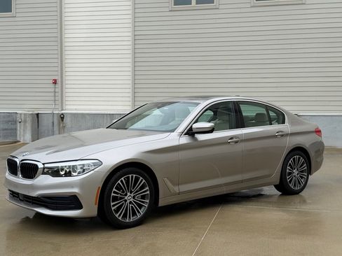Used 2019 BMW 530i xDrive AWD/4WD image 7