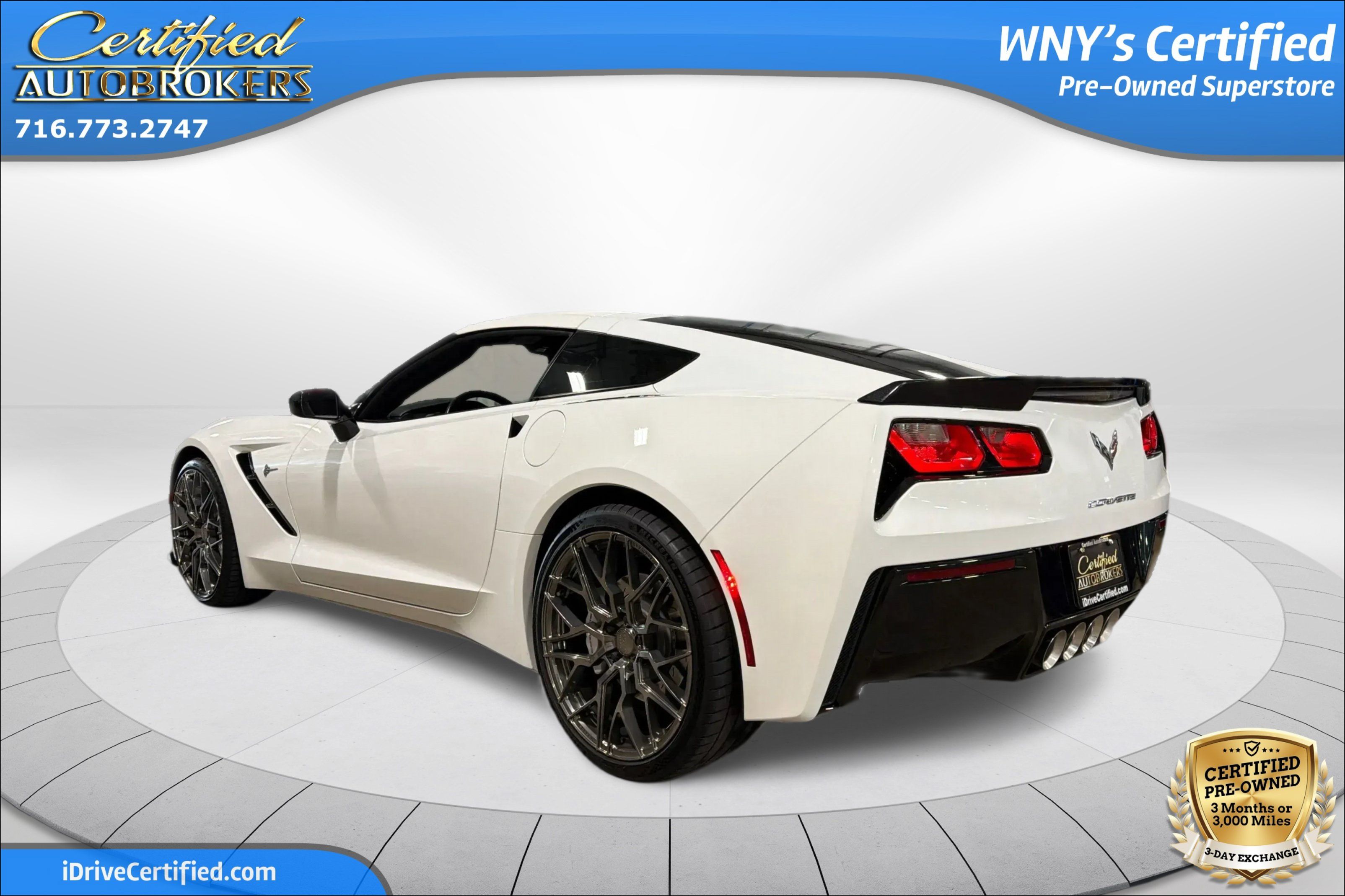 Used 2016 Chevrolet Corvette Stingray Coupe w/ 2LT Preferred Equipment Group RWD image 8