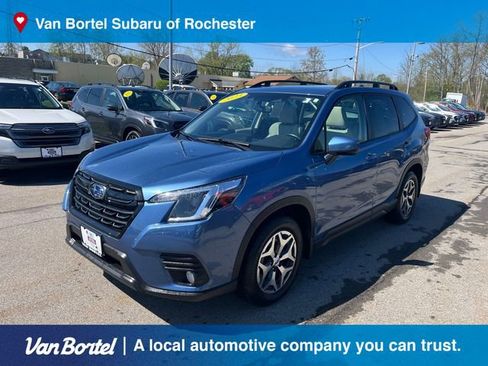 Certified 2023 Subaru Forester Premium AWD/4WD image 1