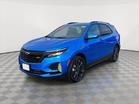 Used 2024 Chevrolet Equinox RS image 3