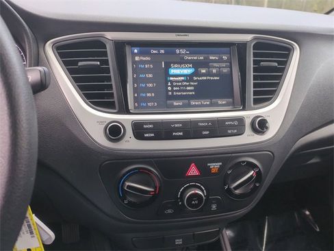 Used 2021 Hyundai Accent SEL image 35