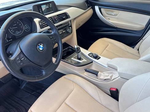 Used 2018 BMW 320i Sedan RWD image 9