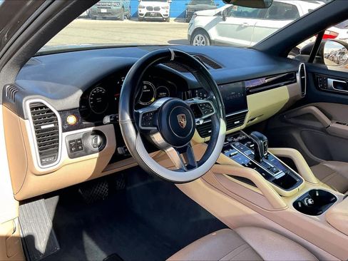 Used 2019 Porsche Cayenne image 17