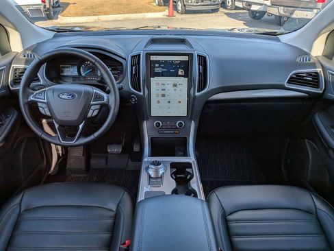 Certified 2023 Ford Edge SEL w/ Convenience Package image 18