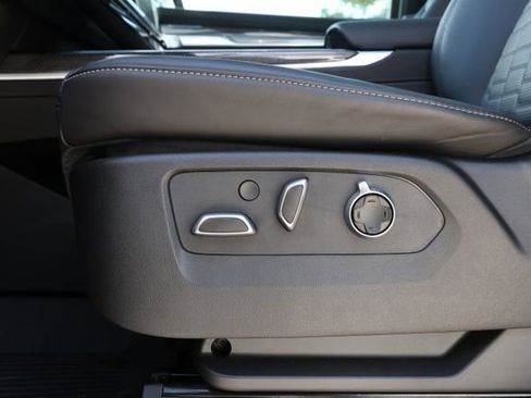 Certified 2025 Cadillac Escalade V w/ LPO, ONYX Package image 29