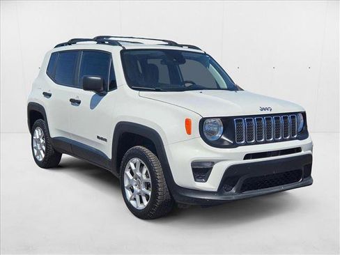 Used 2021 Jeep Renegade Sport w/ Sport Appearance Group image 3