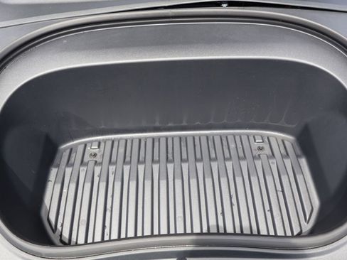 Used 2025 Tesla Model 3 Long Range RWD image 23