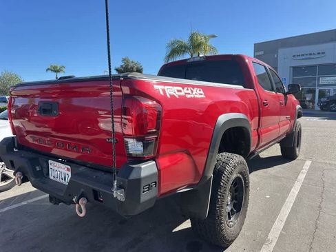 Used 2019 Toyota Tacoma TRD Off-Road w/ Technology Package image 5