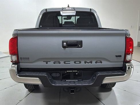 Used 2020 Toyota Tacoma SR5 image 4
