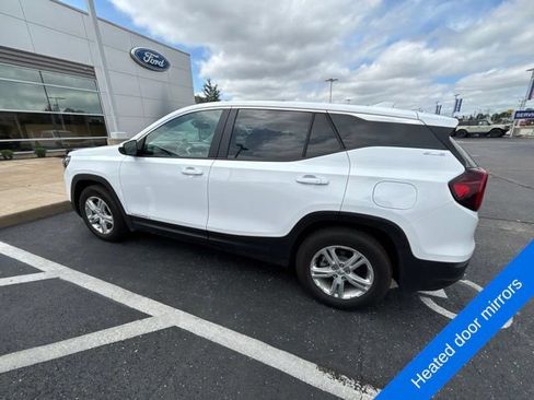 Used 2024 GMC Terrain SLE FWD image 8