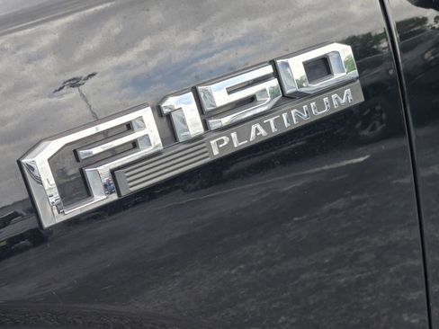 Used 2018 Ford F150 Platinum w/ Equipment Group 701A Luxury image 11