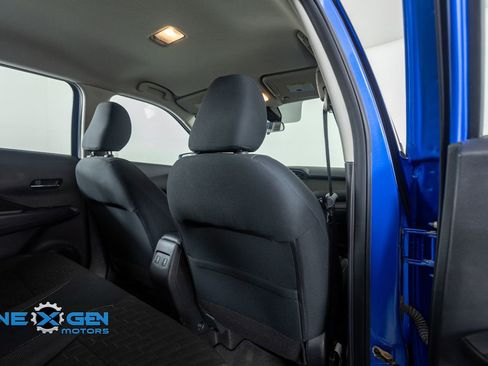 Used 2022 Nissan Kicks SV image 31