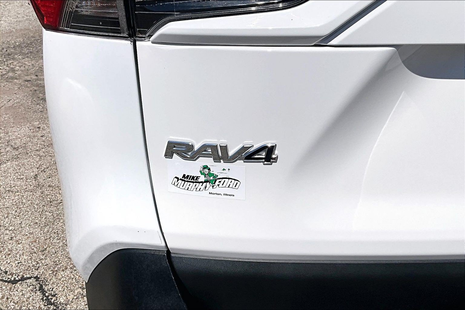 Used 2025 Toyota RAV4 XLE FWD image 32