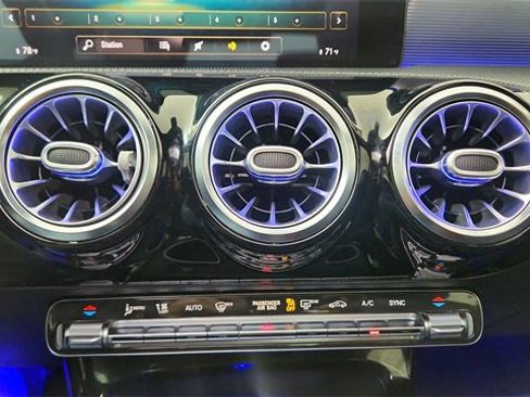 Used 2021 Mercedes-Benz CLA 250 image 53