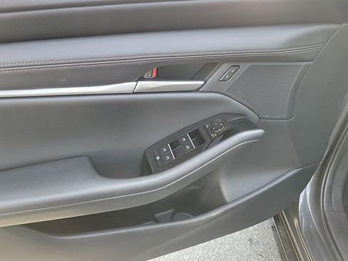 Used 2025 MAZDA MAZDA3 s image 13