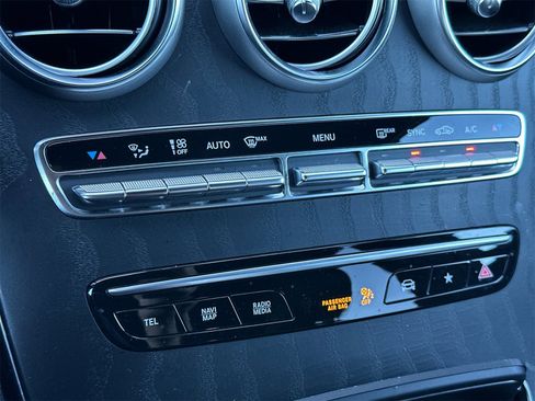 Certified 2021 Mercedes-Benz GLC 300 image 23