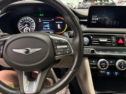 Used 2023 Genesis G70 2.0T AWD/4WD image 18