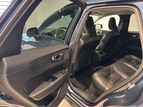 Used 2024 Volvo XC60 B5 Plus w/ Protection Package Premier image 27